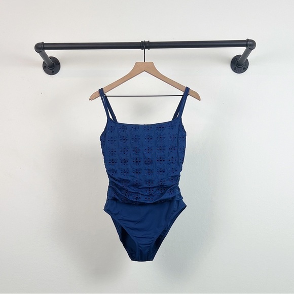 NEW Bleu Rod Beattie Eyes Wide Open Eyelet Floating Underwire One Piece Swimsuit - Picture 3 of 6